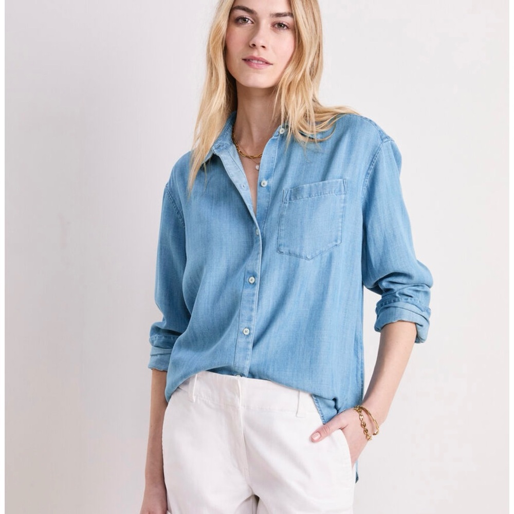 Vineyard Vines Relaxed Chambray Button-Down